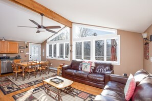 Smart TV, fireplace, video games, DVD player