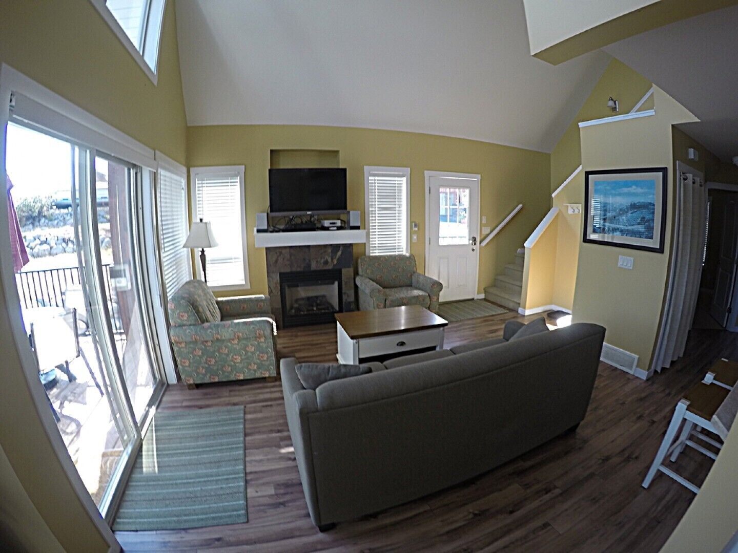 Family Paradise Lake View Cottage at La Casa Lakeside Cottage Resort