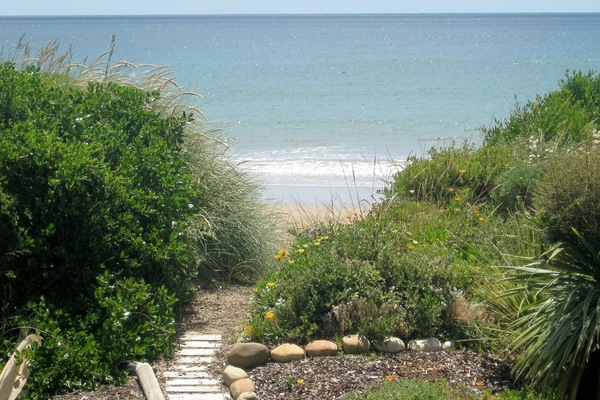 Ubicación a pie de playa y tumbonas