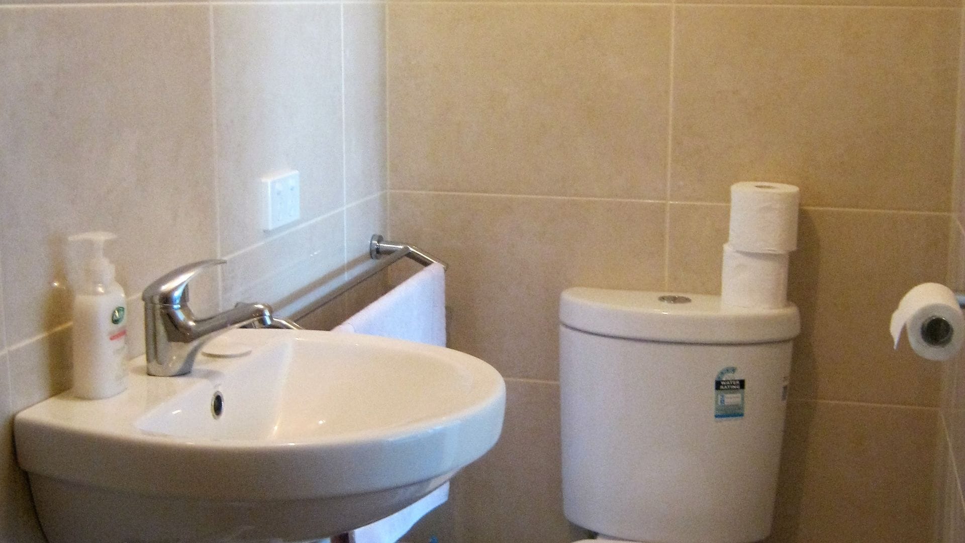 Ultimate beachfront beach house — image 22