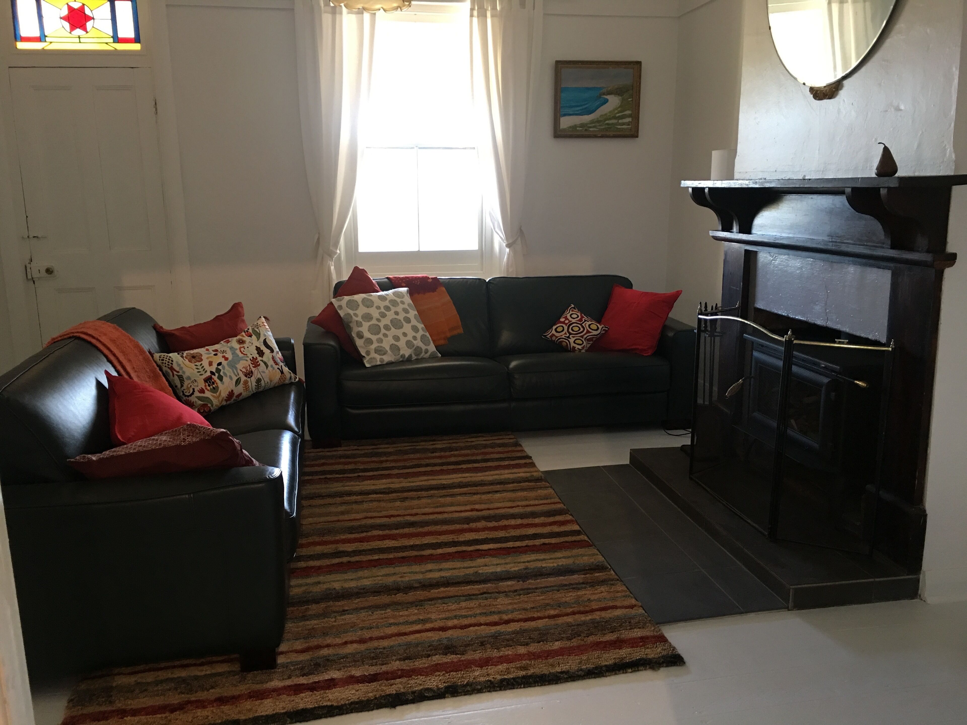 La Brisa. Beautiful stone cottage with water views