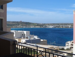 Property grounds - Luxury Apartment 3 Bed-3 Bathrooms with Balcony, Pool, Seawiew (Il-Mellieha)