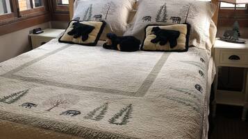 2 slaapkamers, een strijkplank/strijkijzer, reisbedje, gratis wifi