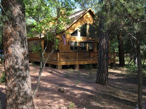 Exterior - Escape to the perfect family mountain cabin in the cool pines (Pine)
