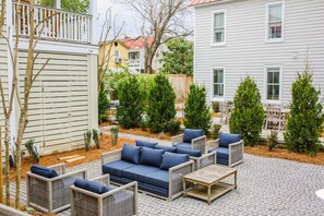 Terrace/patio - Guesthouse Charleston: WEST (242 B & C) (Charleston)