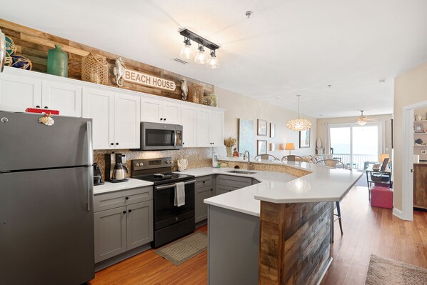 Fridge, microwave, oven, stovetop