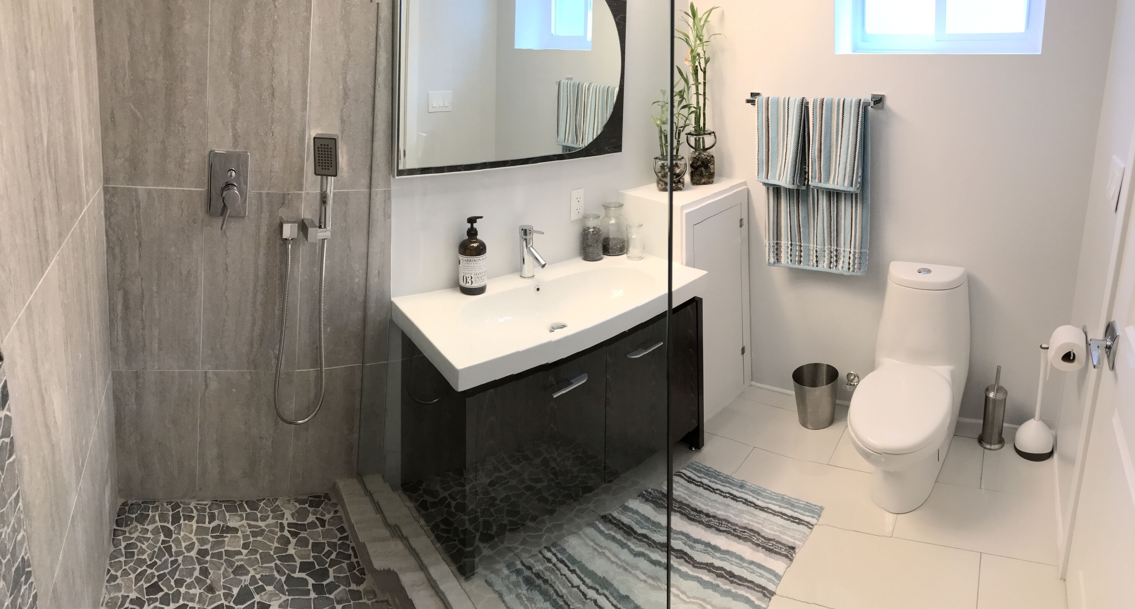 Private One Bedroom Suite w/ Living Space & Laundry