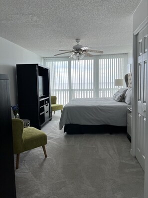 2 camere, una scrivania, ferro/asse da stiro, Wi-Fi gratuito