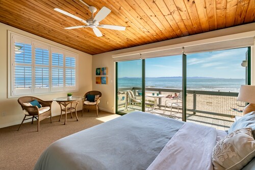 Seahorse Retreat - Double The Fun, BEACHFRONT, In Carpinteria!