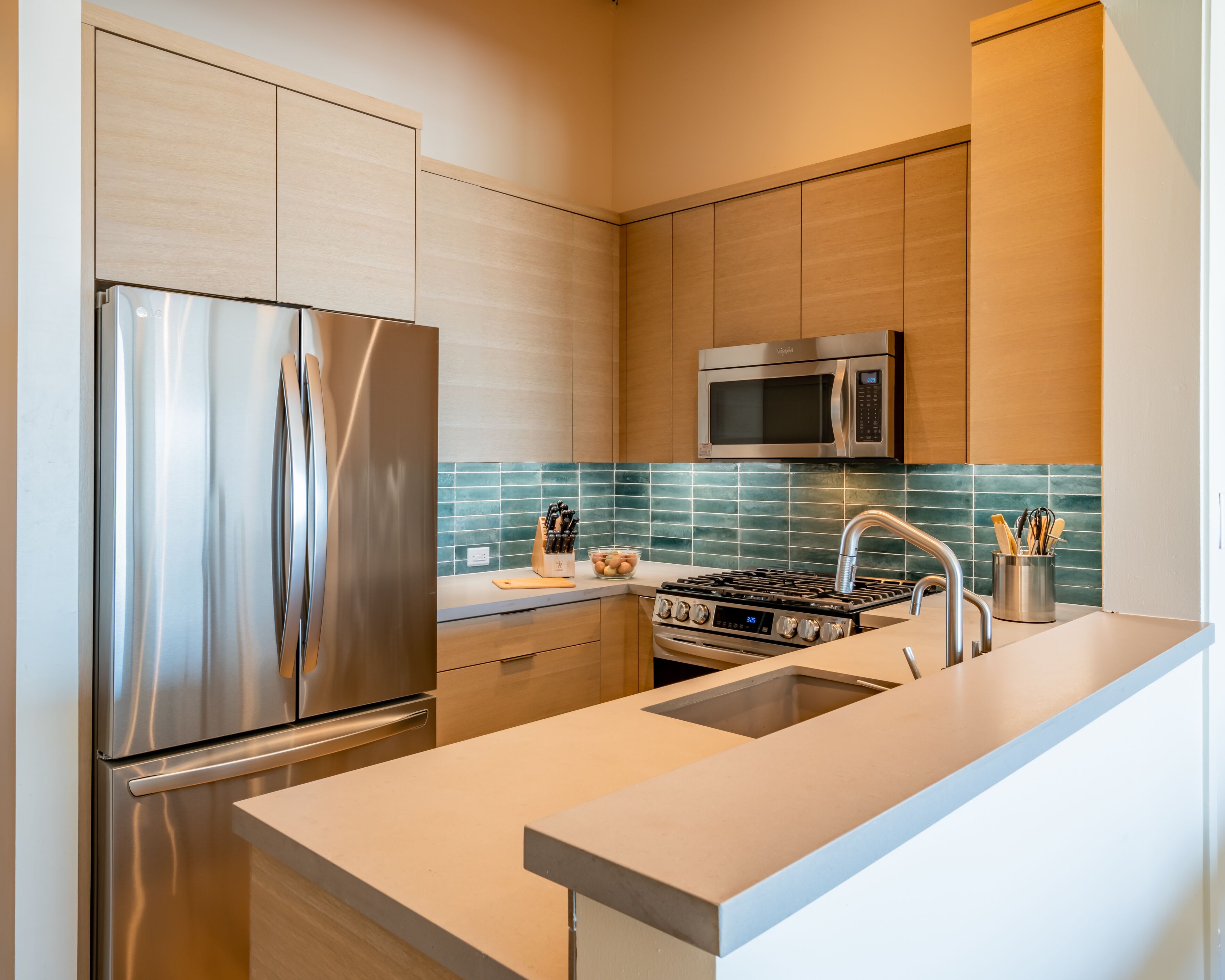 Seahorse Retreat - Double The Fun, BEACHFRONT, In Carpinteria!