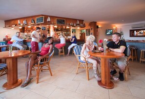 Bar (en la propiedad)