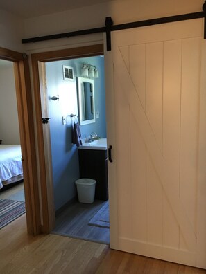 3 camere, ferro/asse da stiro, Wi-Fi gratuito, lenzuola