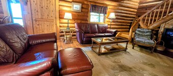 Drummond Island Hotel & Vacation Homes - Fairview Cove Log Home