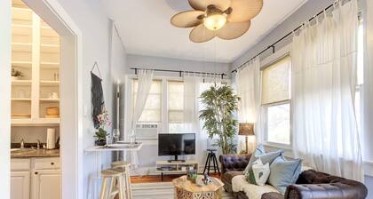 Urban Zen w/ Great Central Location