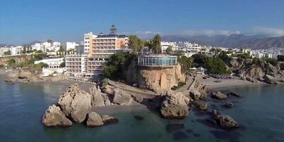 Nerja: Casa Maria en el centro de Nerja  para 8 personas con wifi