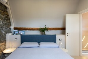 1 bedroom, in-room safe, iron/ironing board, free WiFi