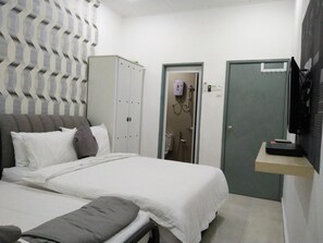 3 slaapkamers, een strijkplank/strijkijzer, gratis wifi, beddengoed