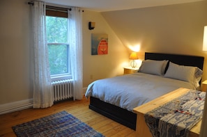 5 chambres, fer et planche à repasser, Wi-Fi, draps fournis