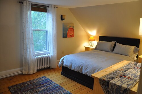 Delightful, Family Friendly,  Heritage, Urban Home Near All Amenities, 