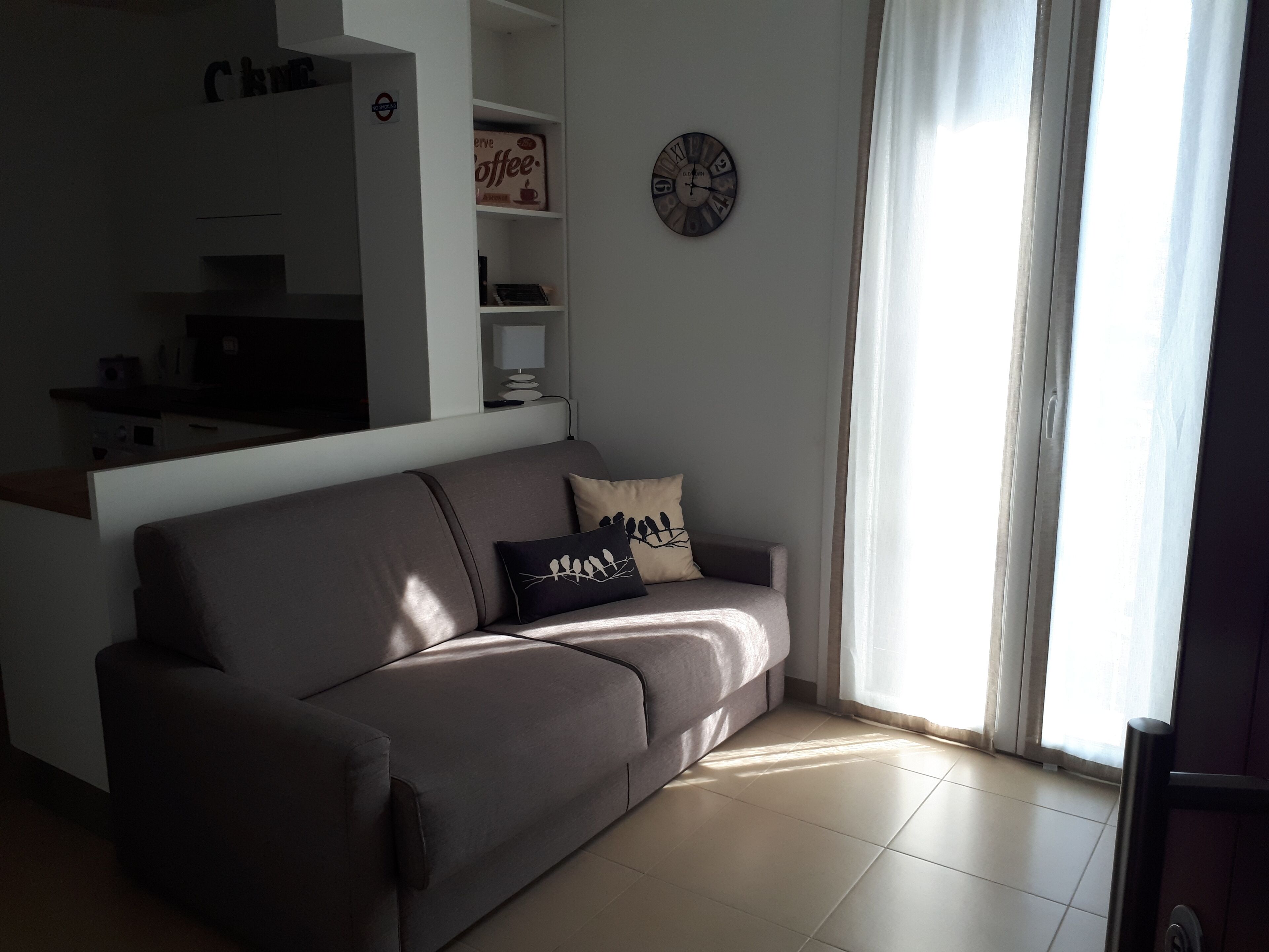 Citra Code 010059 - LT- 0237 Comfortable one bedroom apartment a step away from the blue sea