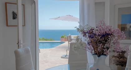 5 chambres, vue imprenable sur la mer, Es Cubells, piscine à débordement
