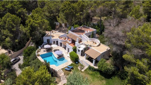 Can Pere, stunning sea views, Es Cubells, infinity pool