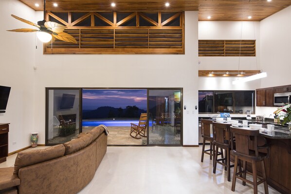 Télévision, Netflix, services de streaming, médiathèque