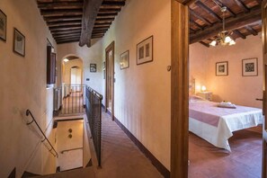 6 Schlafzimmer, Bügeleisen/Bügelbrett, kostenloses WLAN, Bettwäsche