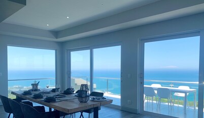 Lodge moderno con impresionantes vistas panorámicas de 180 ° del Ocea indio