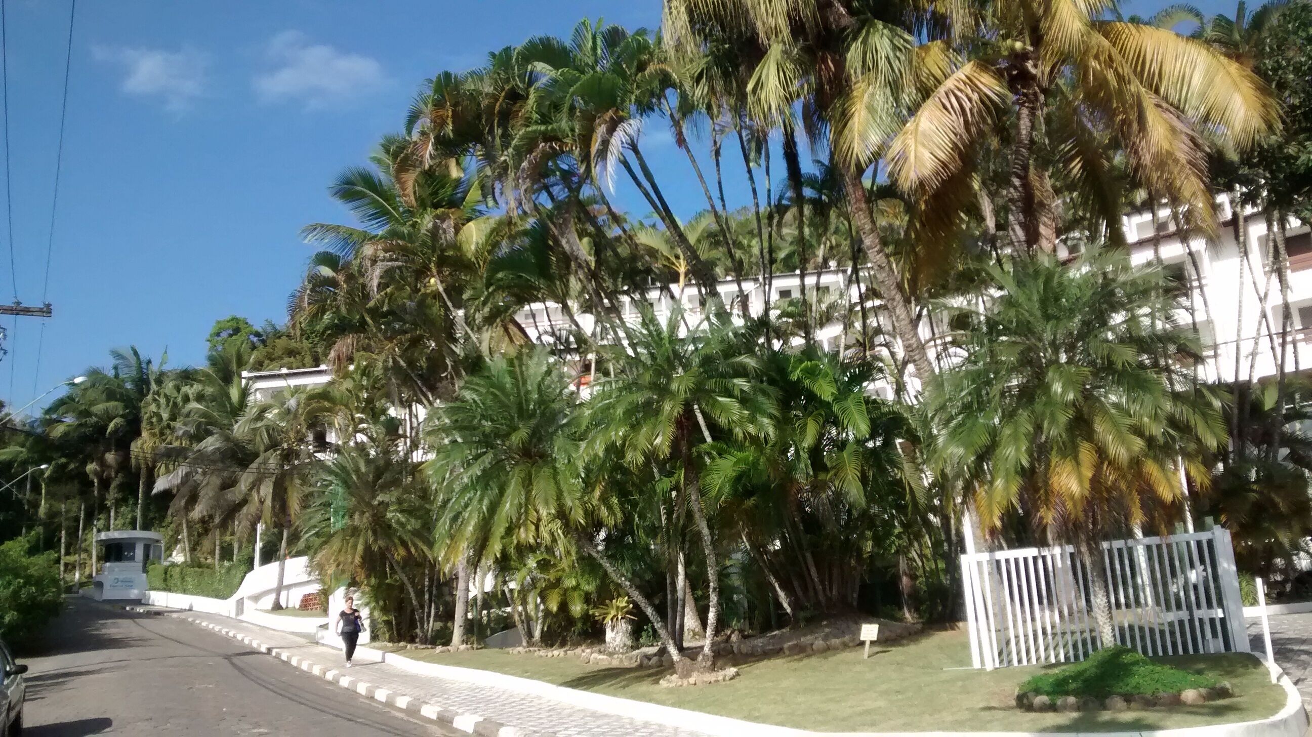 01 bedroom apt, for 04 people + 01 child, facing the sea!