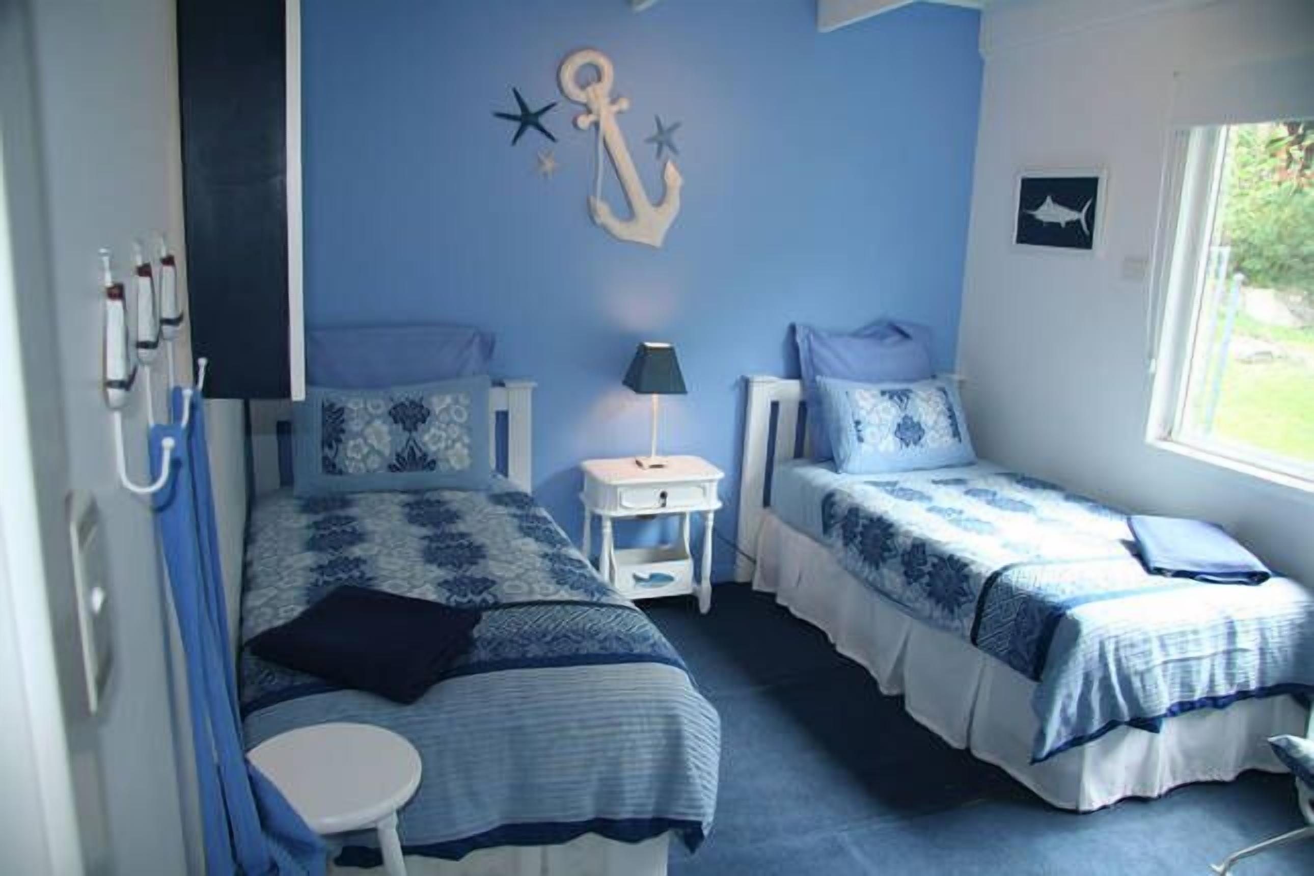 Laguna Blue at Hyams Beach- with WIFI - Pet Friendly & 4pm check-out on Sundays  — image 5