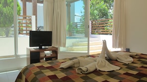 1 soverom, safe på rommet, strykejern/-brett og wi-fi (inkludert)