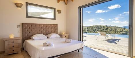 4 bedrooms, free WiFi