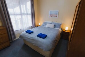 2 bedrooms, free WiFi - Waterside Unit 7 Mallacoota (Mallacoota)