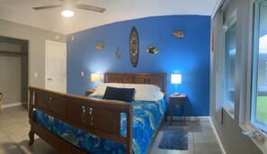 4 bedrooms, desk, iron/ironing board, free WiFi