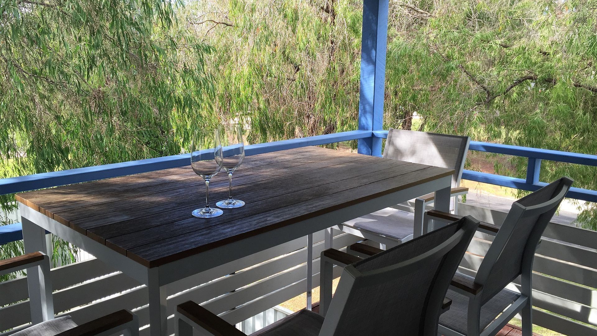 Treehouse by the Sea — image 4