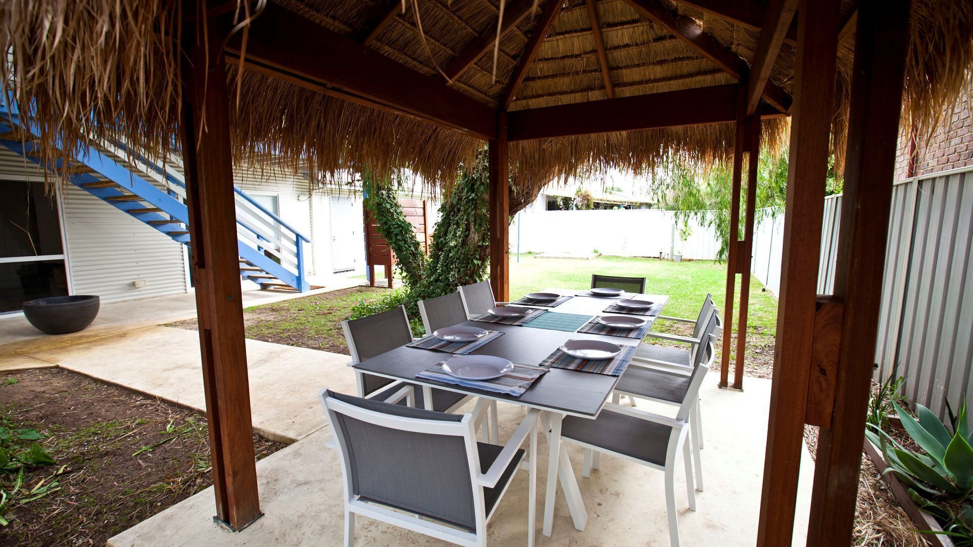 Treehouse by the Sea — image 3