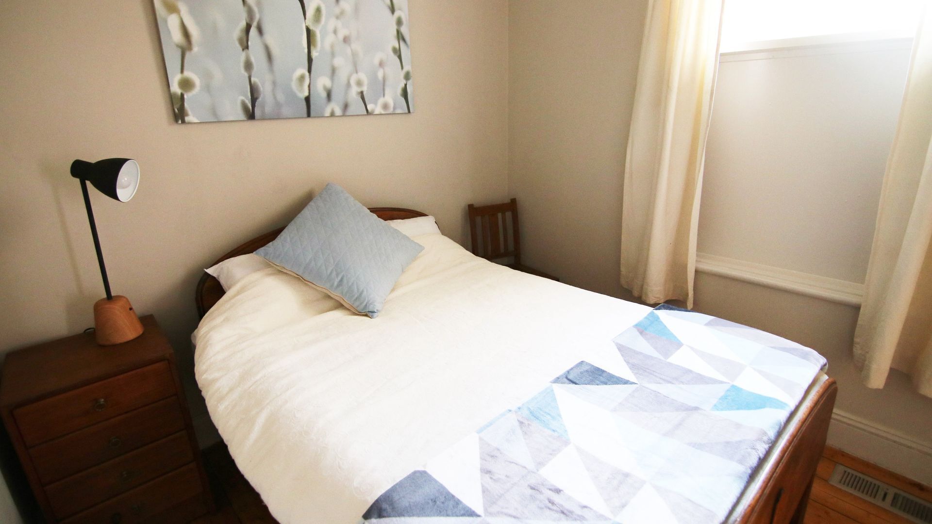 250 William - Bathurst NSW<br>3 Bedrooms close to Mount Panorama and the CBD