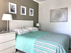 Iron/ironing board, free WiFi, bed sheets