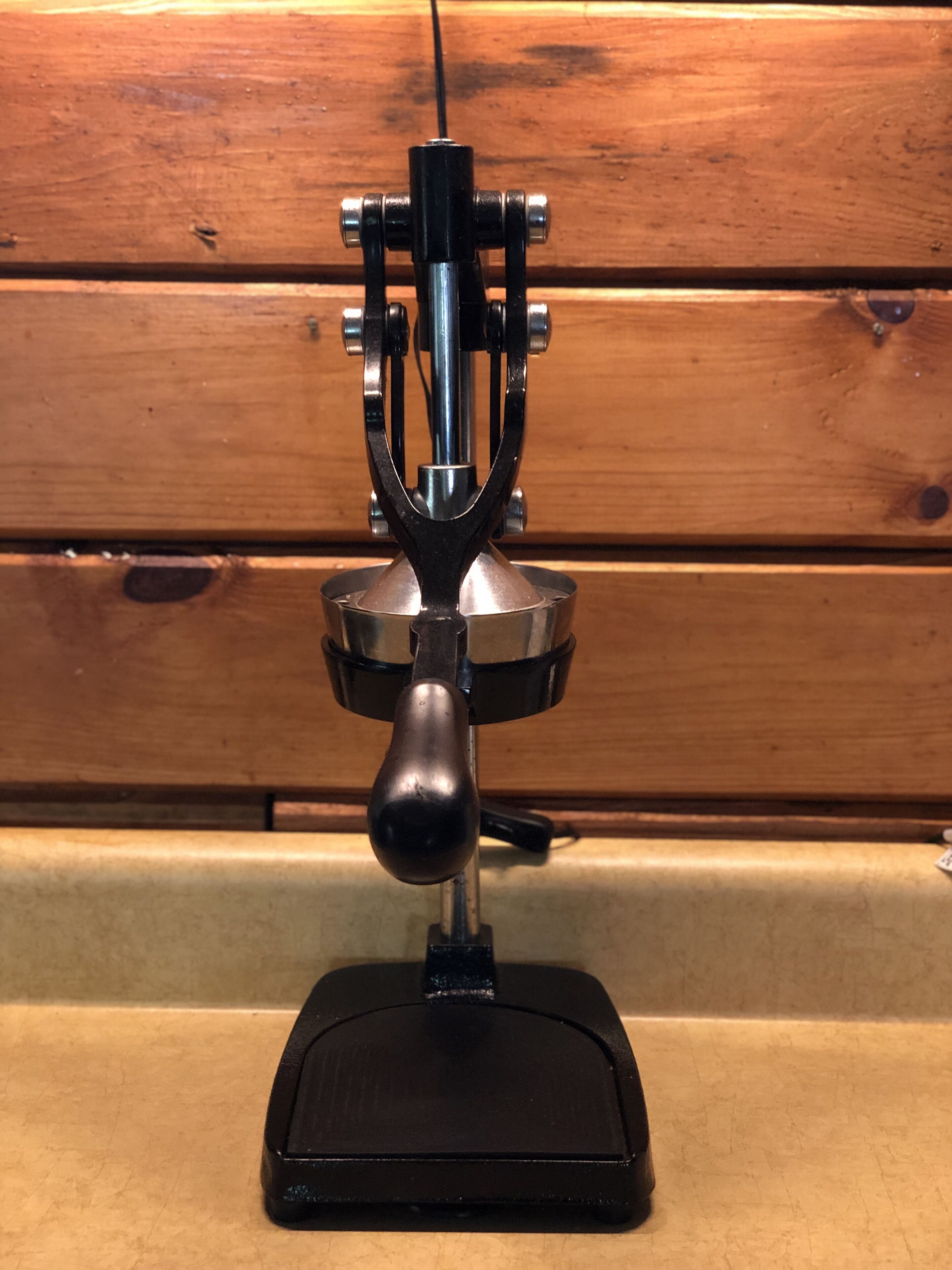 PRIVATE - EXCLUSIVE CATSKILLS LAKE FRONT RUSTIC CABIN by NYC DESIGNER