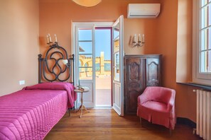 5 bedrooms, iron/ironing board, WiFi, bed sheets - Villa il Sogno in the Park of Mount Portofino (Santa Margherita Ligure)