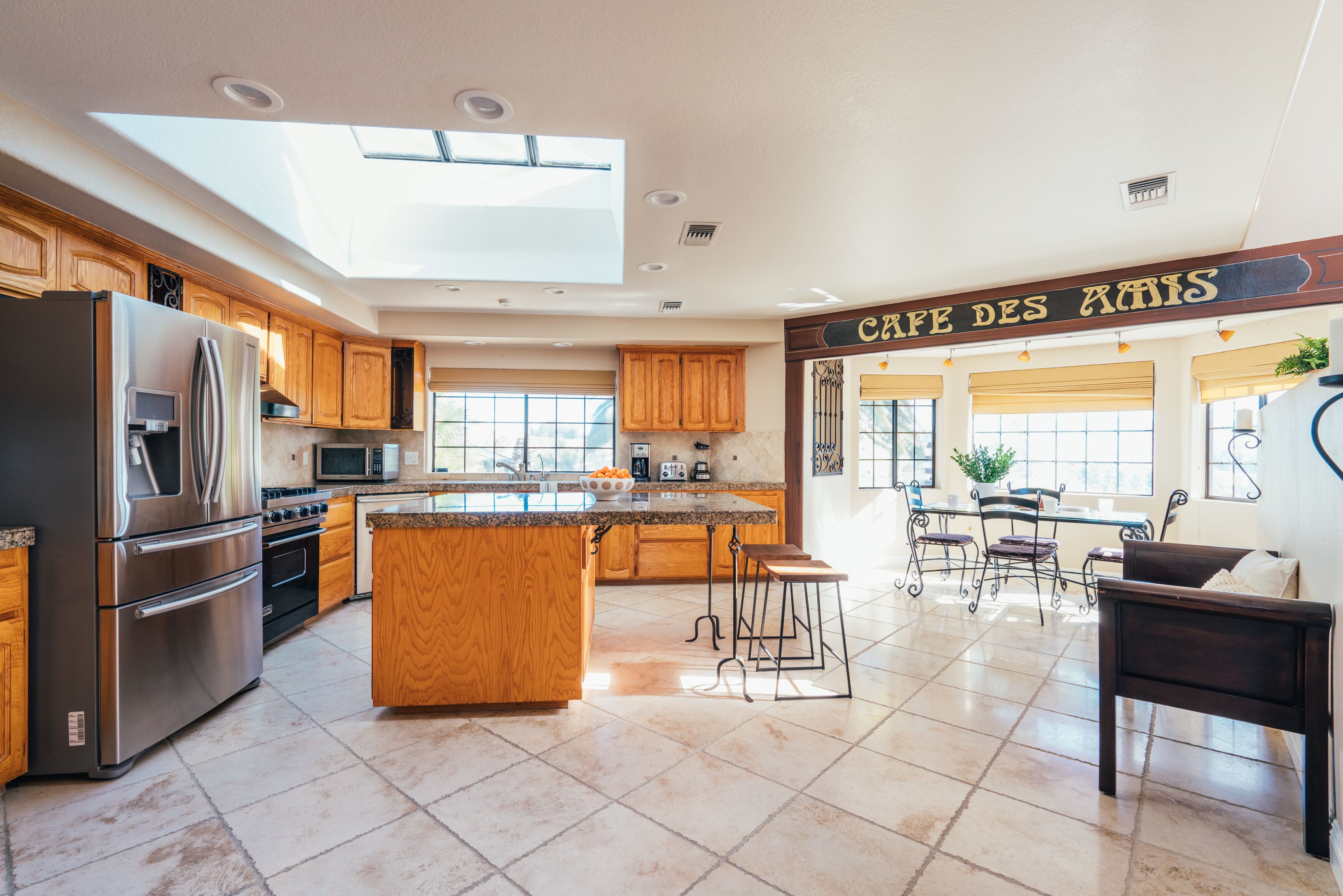 Moana by AvantStay | Prvt Oasis w/ Scenic Views | Tiki Bar & Pool w/ Water Slide