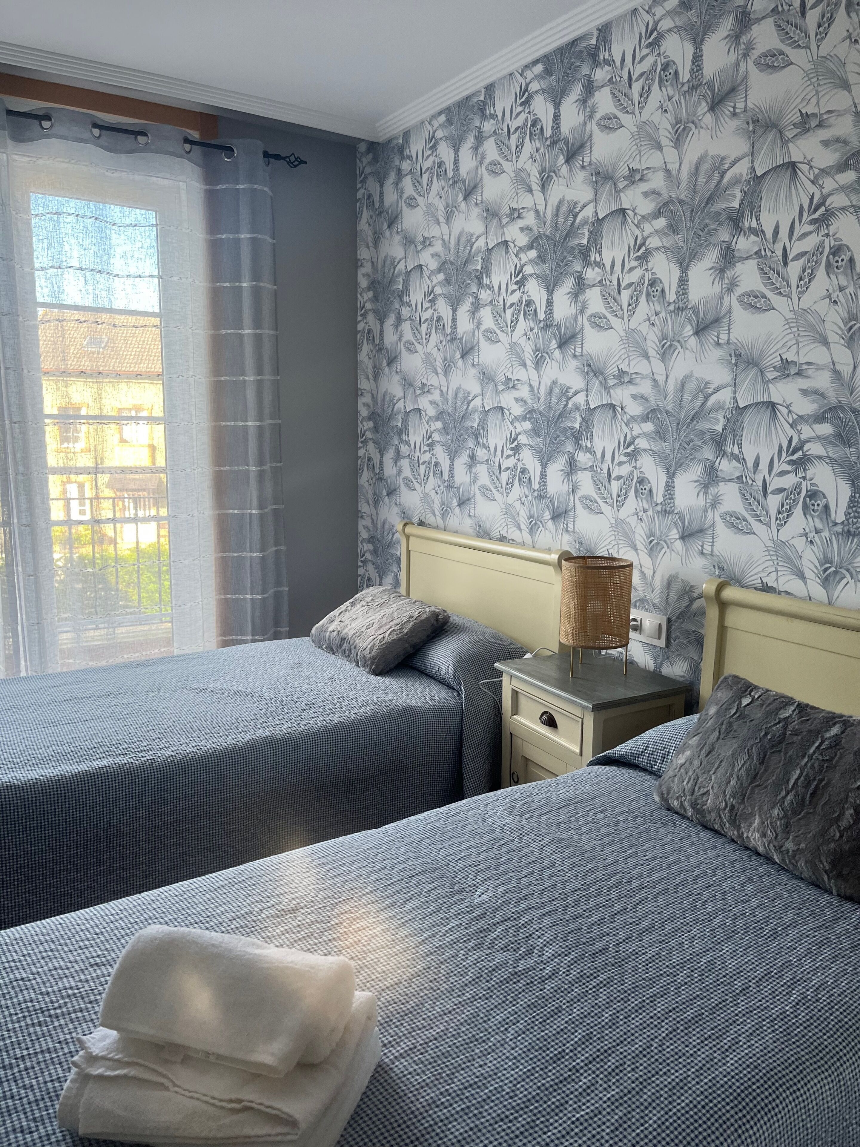 Costa Reigning Lua The Cathedrals