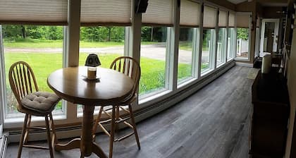 Visiter les zones de Cooperstown NY ou Oneonta NY, rester Ă Abel's Acre's Retreat House