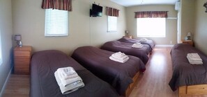 5 chambres, bureau, fer et planche à repasser, Wi-Fi gratuit