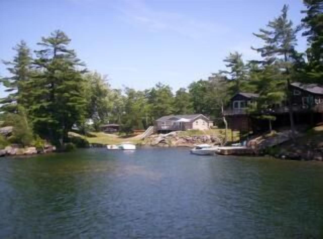 ' The Cindy' Thousand Island Cottage 