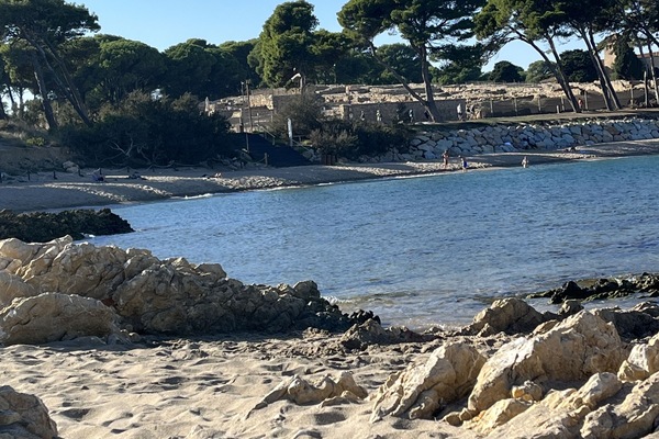 Strand