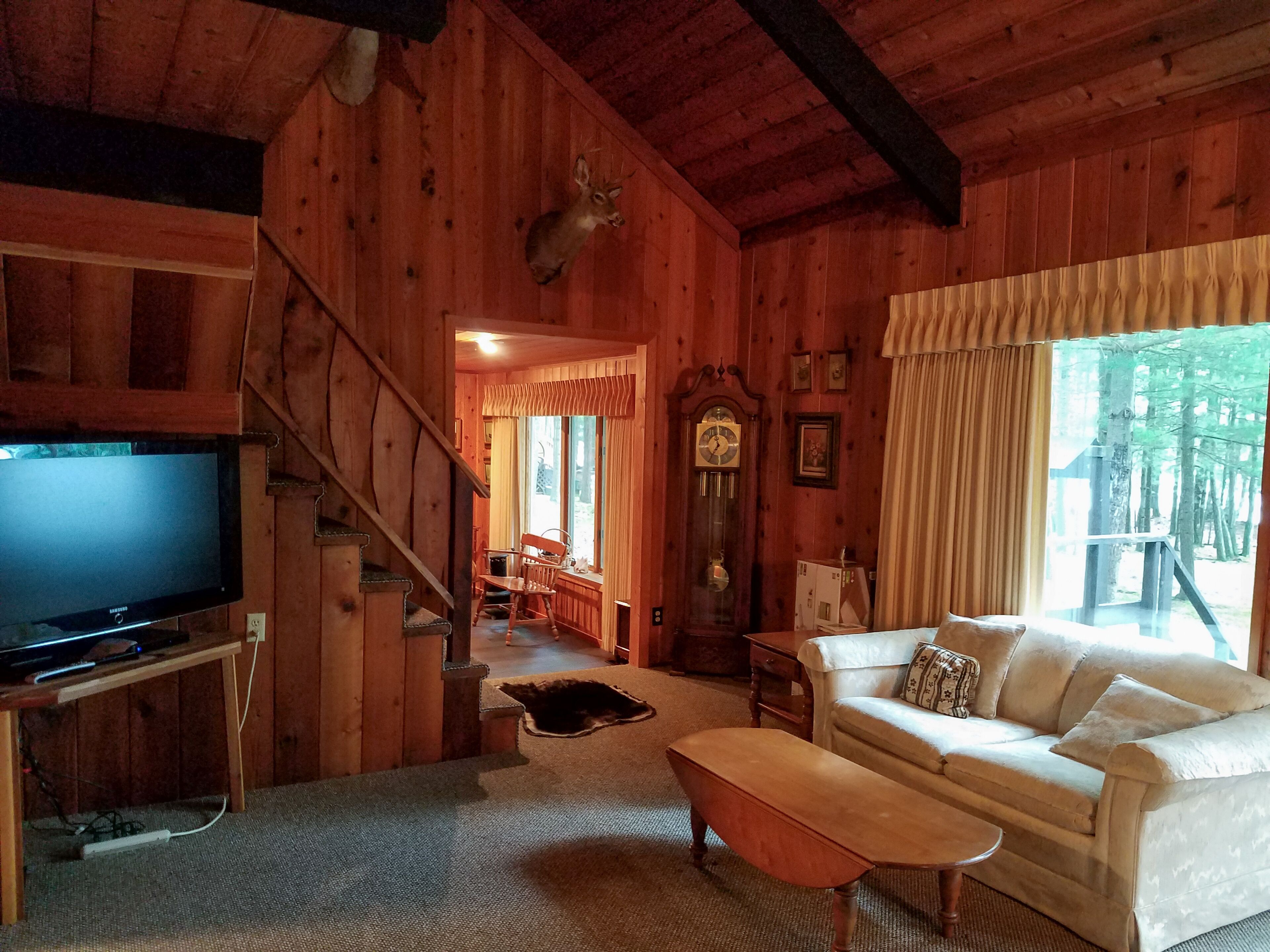 4 Seasons, Charming Lakefront Cottage on Ess Lake