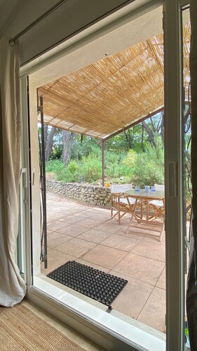 Gîte avec jacuzzi privatif en Drôme provençale – Calme, nature et vue vignes