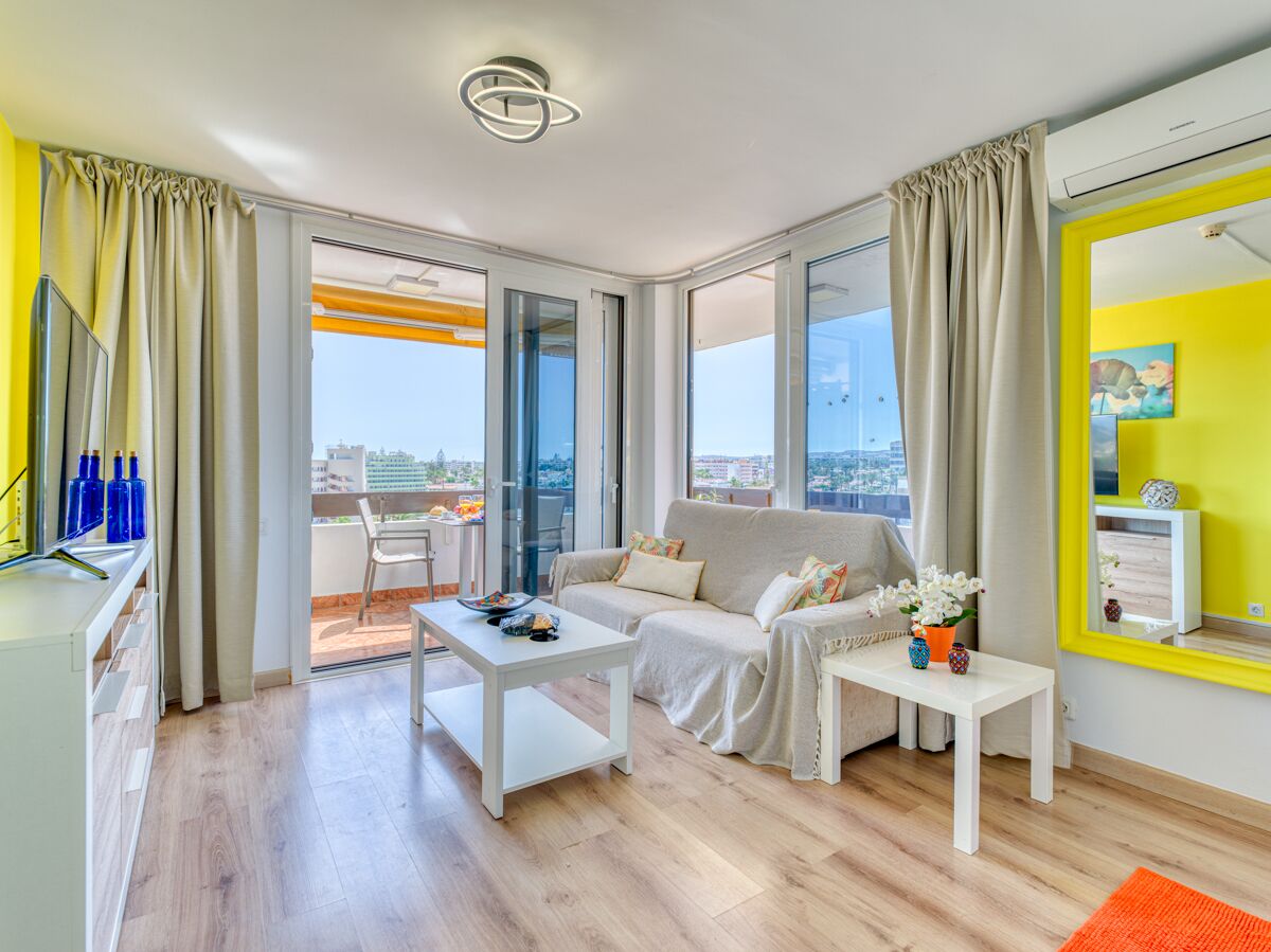 Fernseher, Stereoanlage